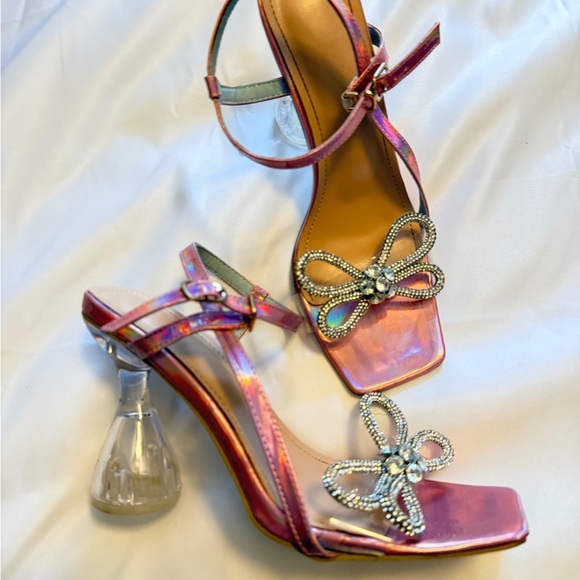 Iridescent Pink Bow Heels | Size 38 (US 7.5-8) - Picture 2 of 9